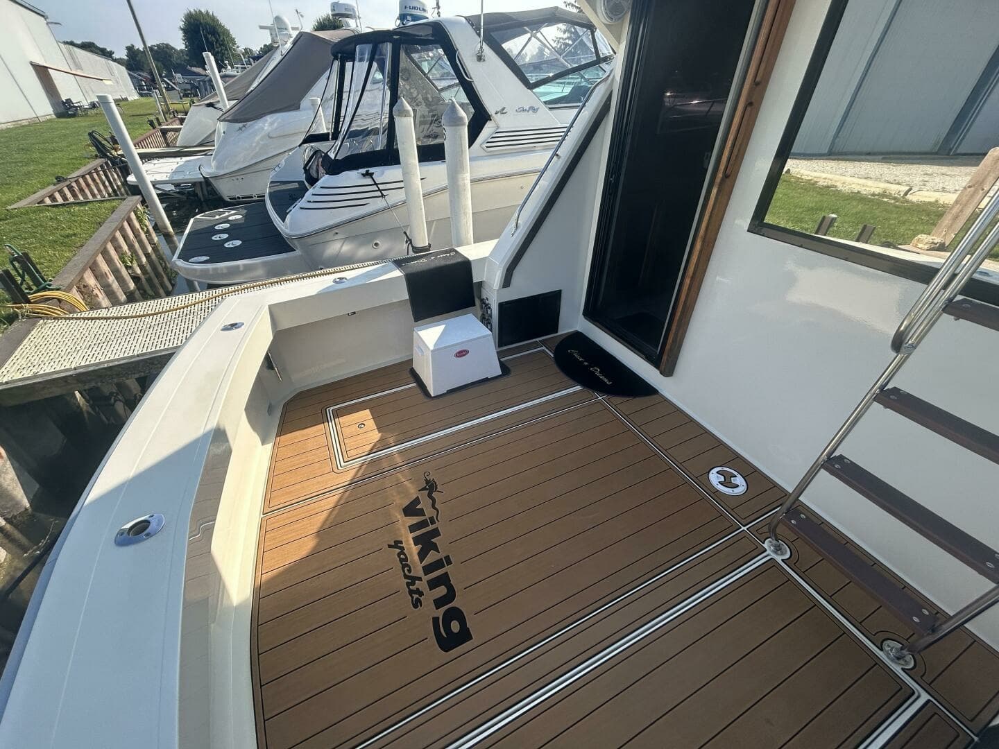 1986 Viking Boats 35 Convertible 35