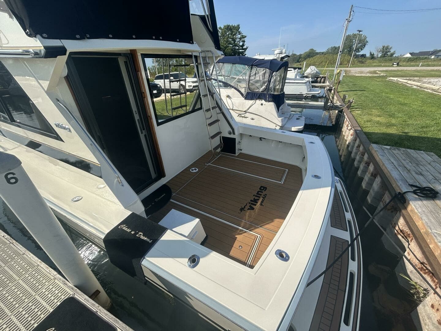 1986 Viking Boats 35 Convertible 35