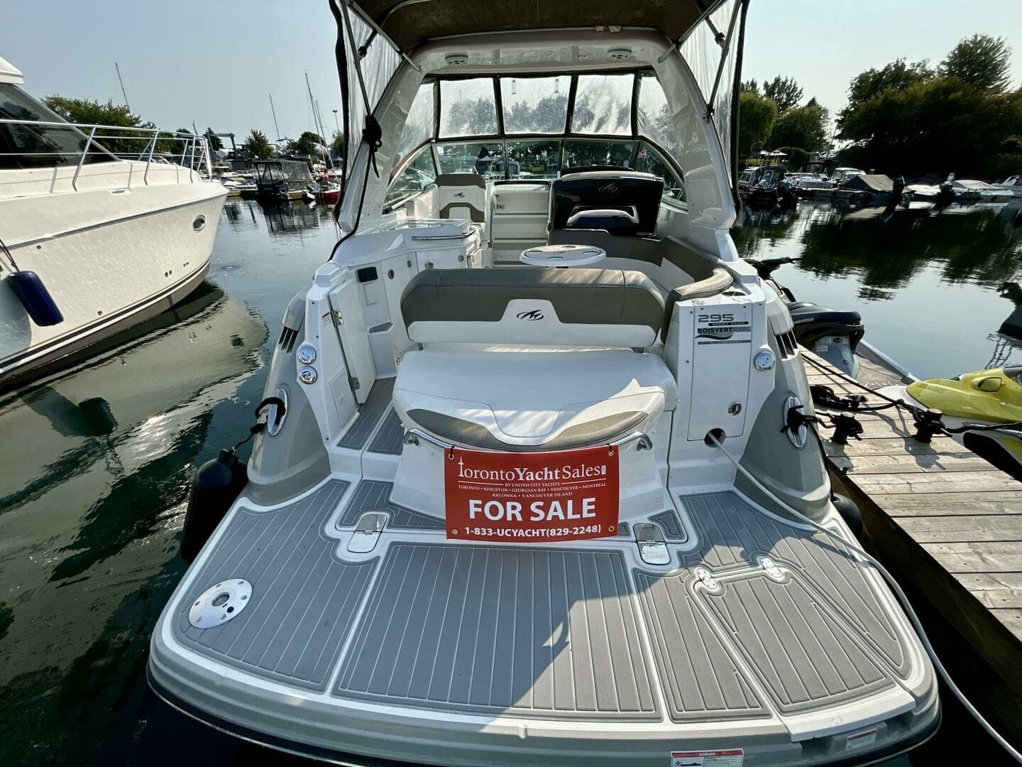2018 Monterey 295 Sport Yacht 29