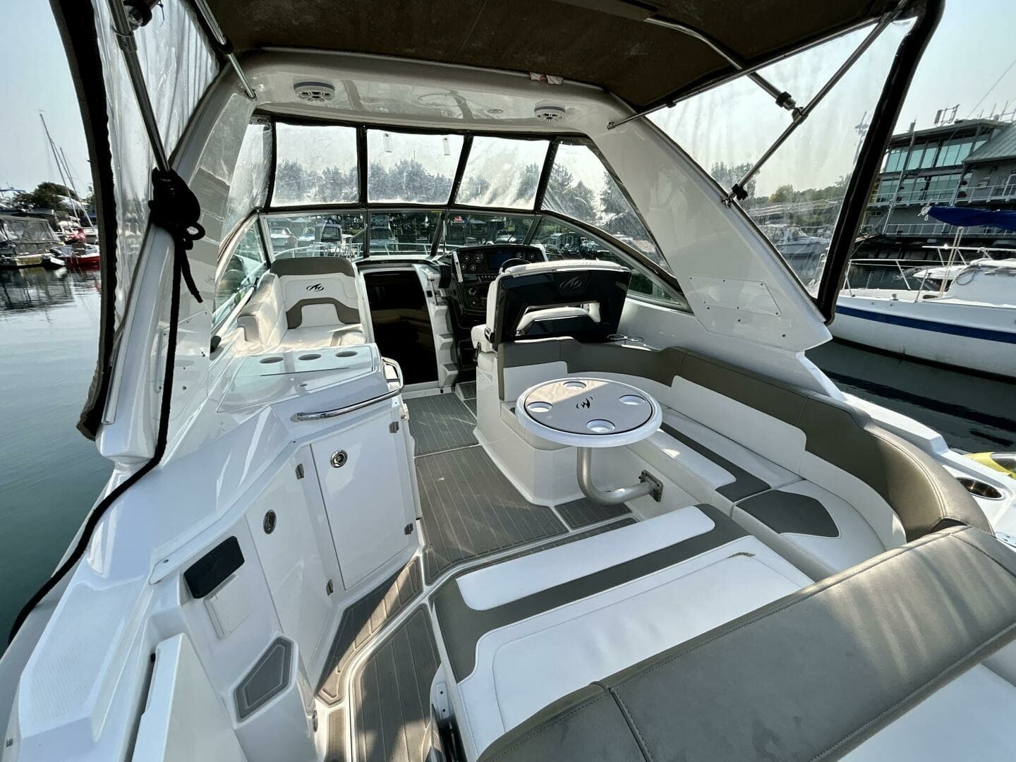2018 Monterey 295 Sport Yacht 29