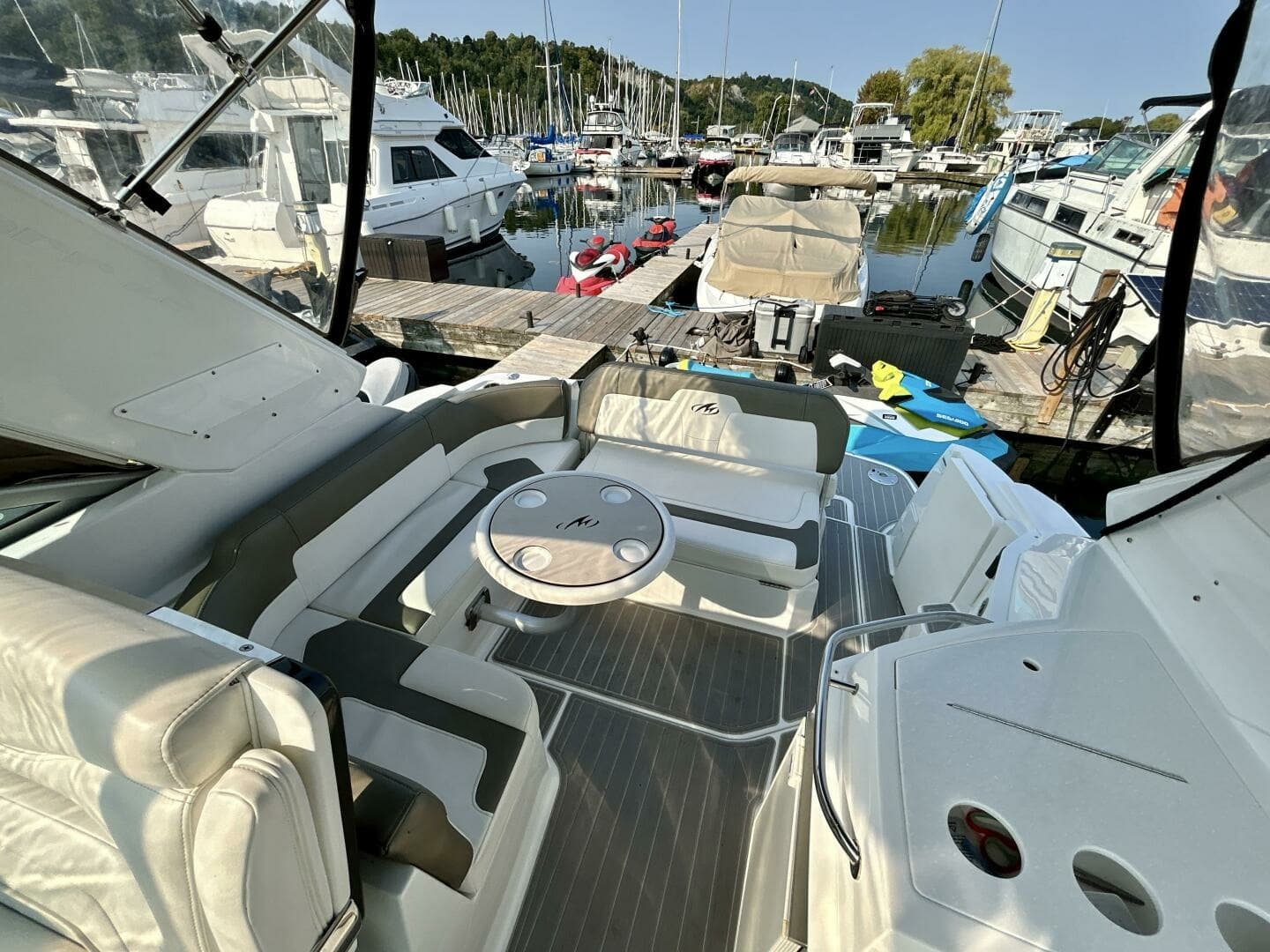 2018 Monterey 295 Sport Yacht 29