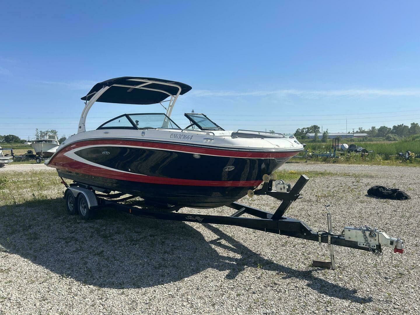 2016 Sea Ray 270 Sundeck 27