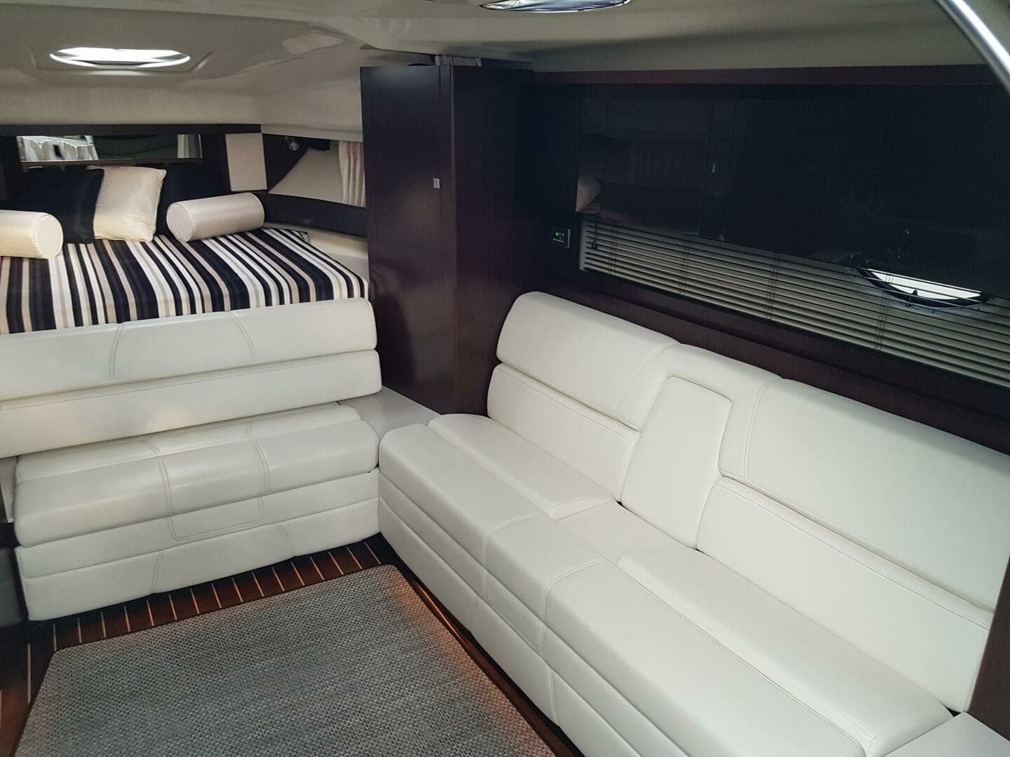2013 Monterey 340 Sport Yacht 34