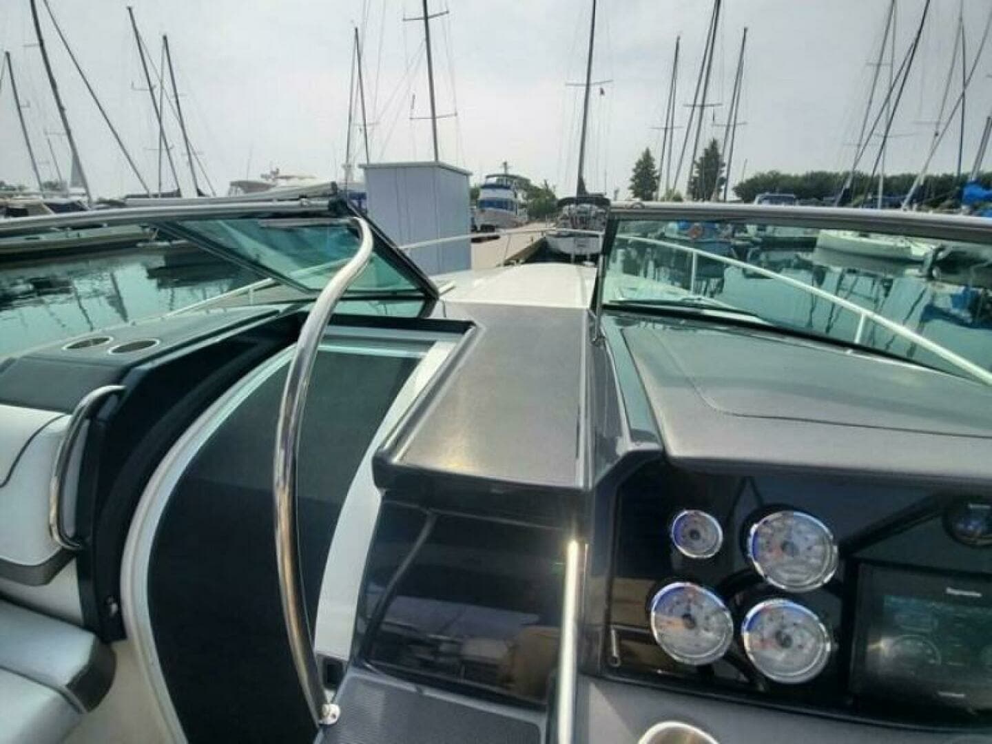 2017 Formula 310SS 31