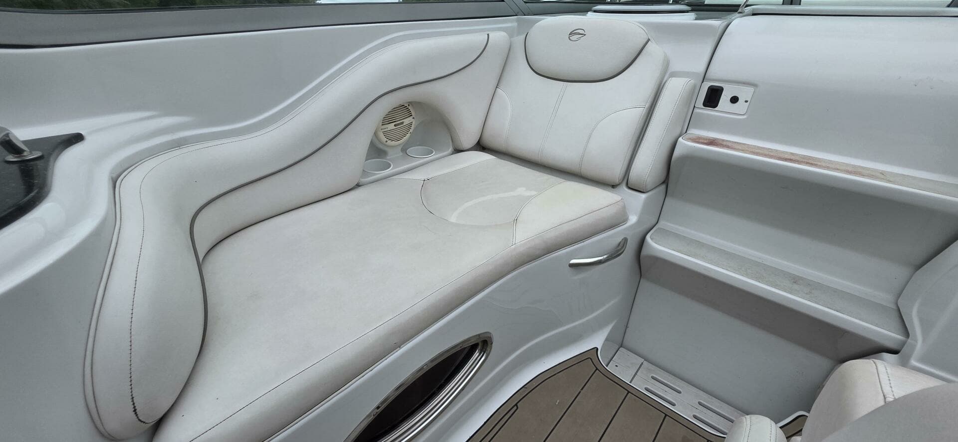2005 Crownline 250CR 25
