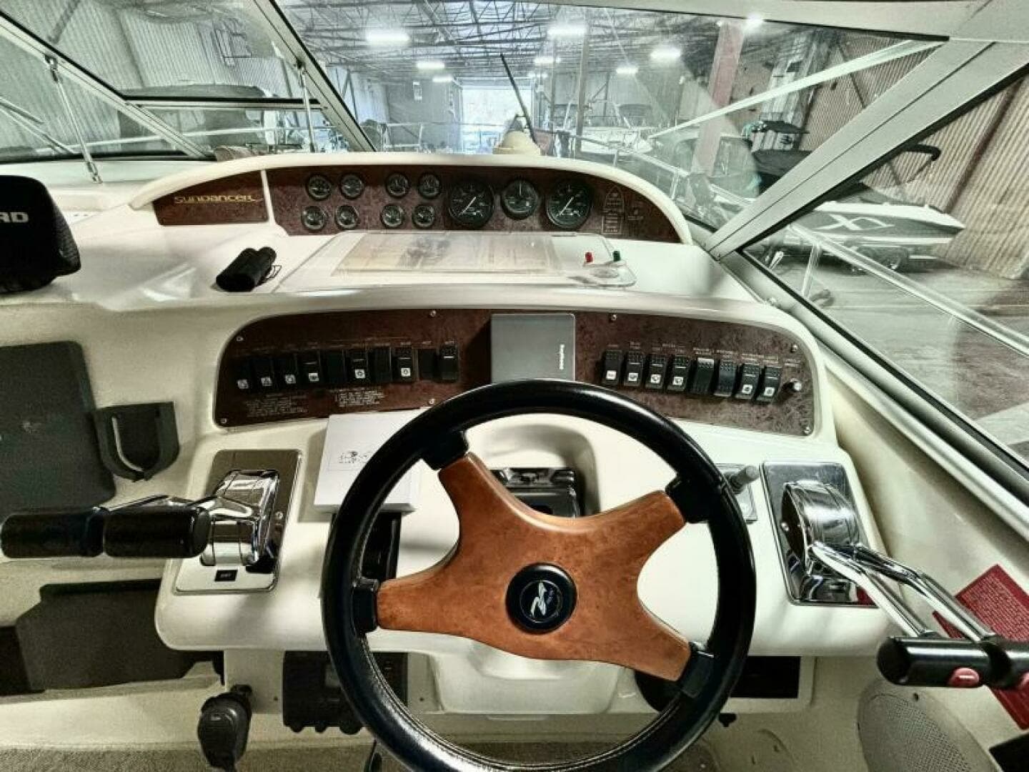 1995 Sea Ray 370 Sundancer 37