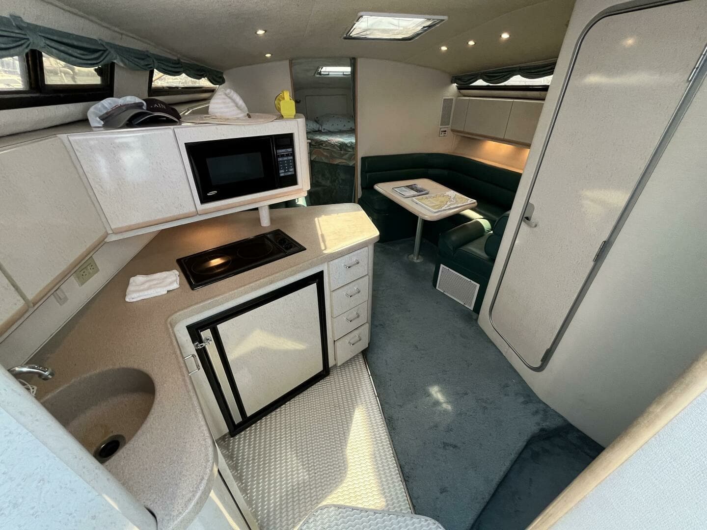 1995 Wellcraft 3600 Martinique 36