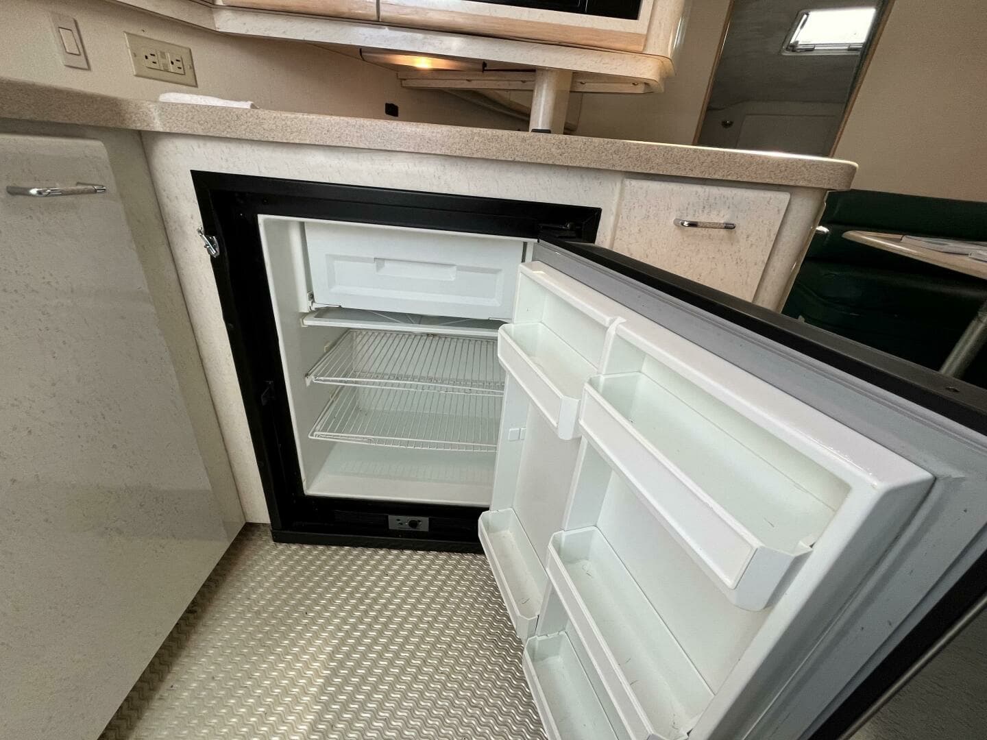 1995 Wellcraft 3600 Martinique 36