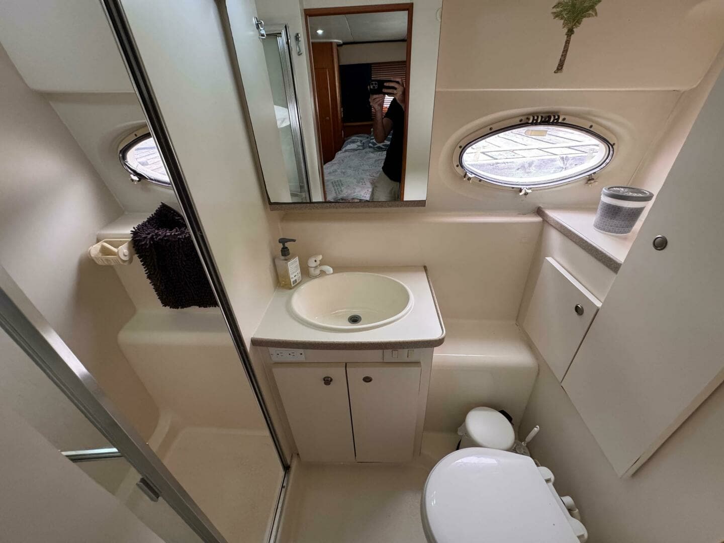 1997 Silverton 352 Motor Yacht 35