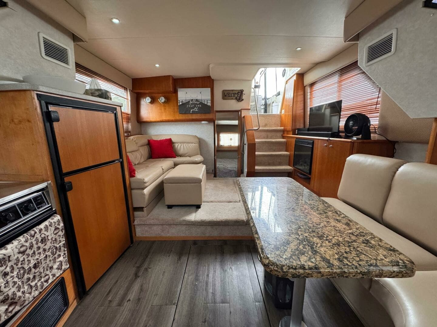 1997 Silverton 352 Motor Yacht 35