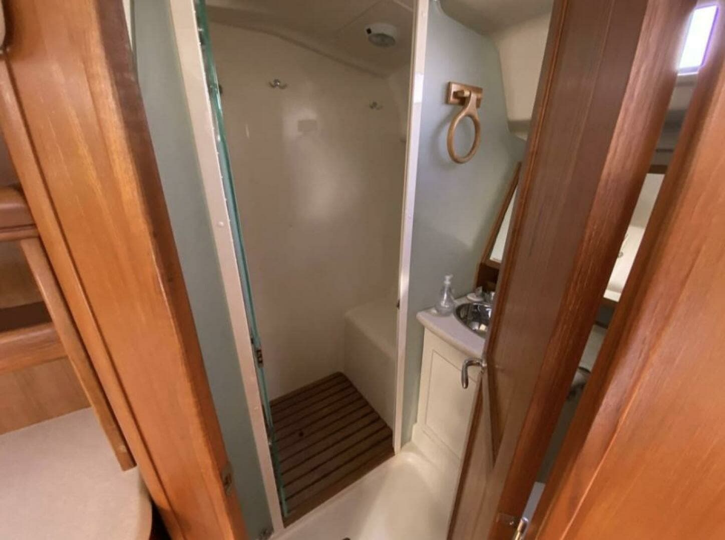 2006 Hunter 45 Center Cockpit 45