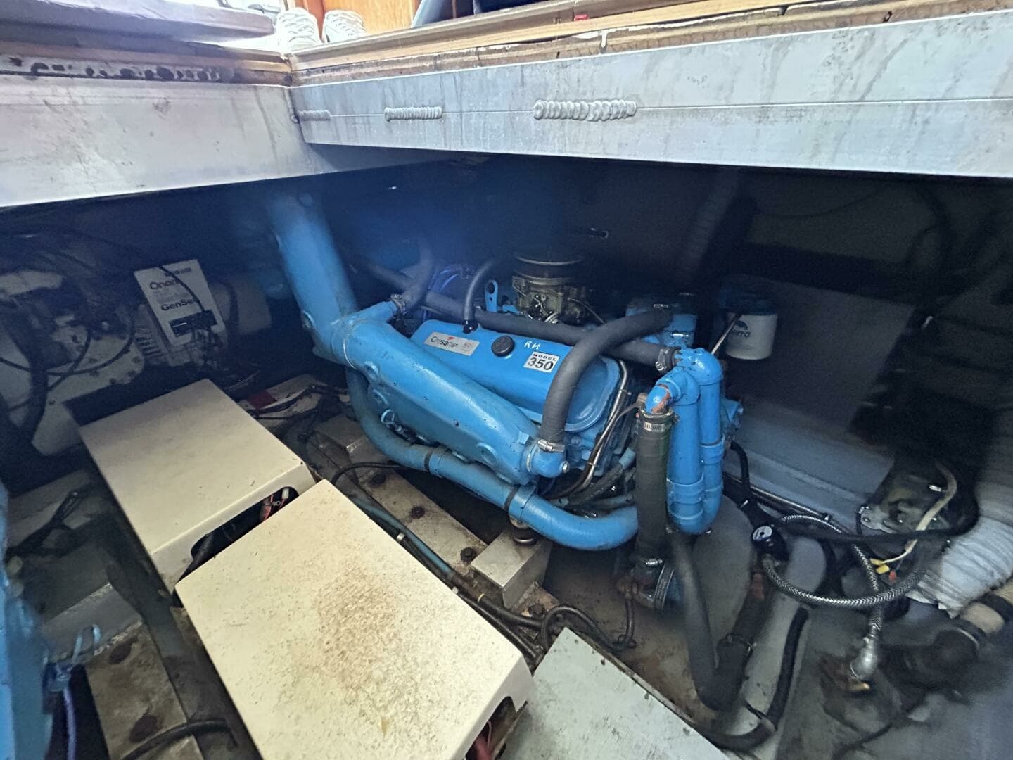 1984 Hatteras 36 Convertible 36