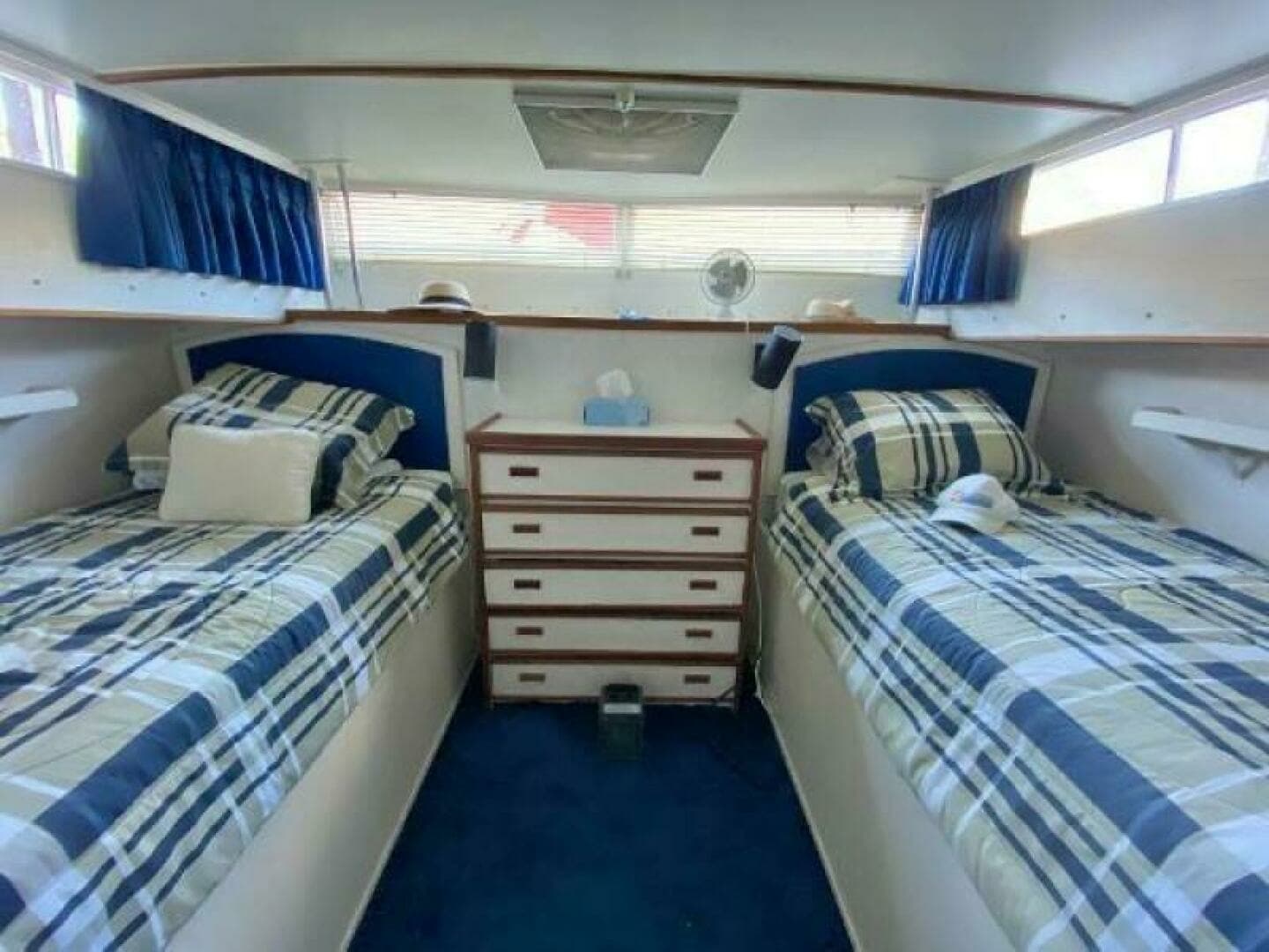 1970 Chris-Craft 42 Commander 42