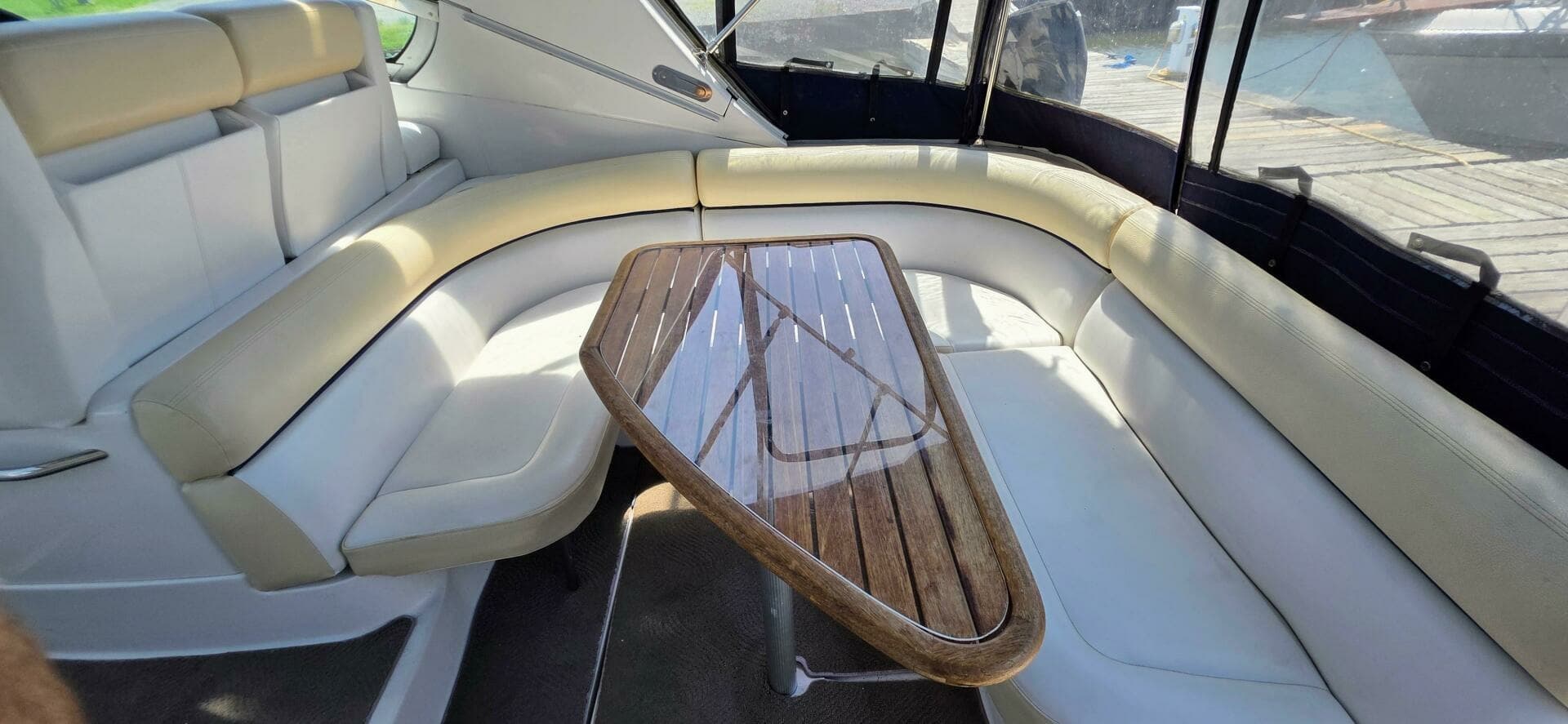 2008 Four Winns 318 Vista 31