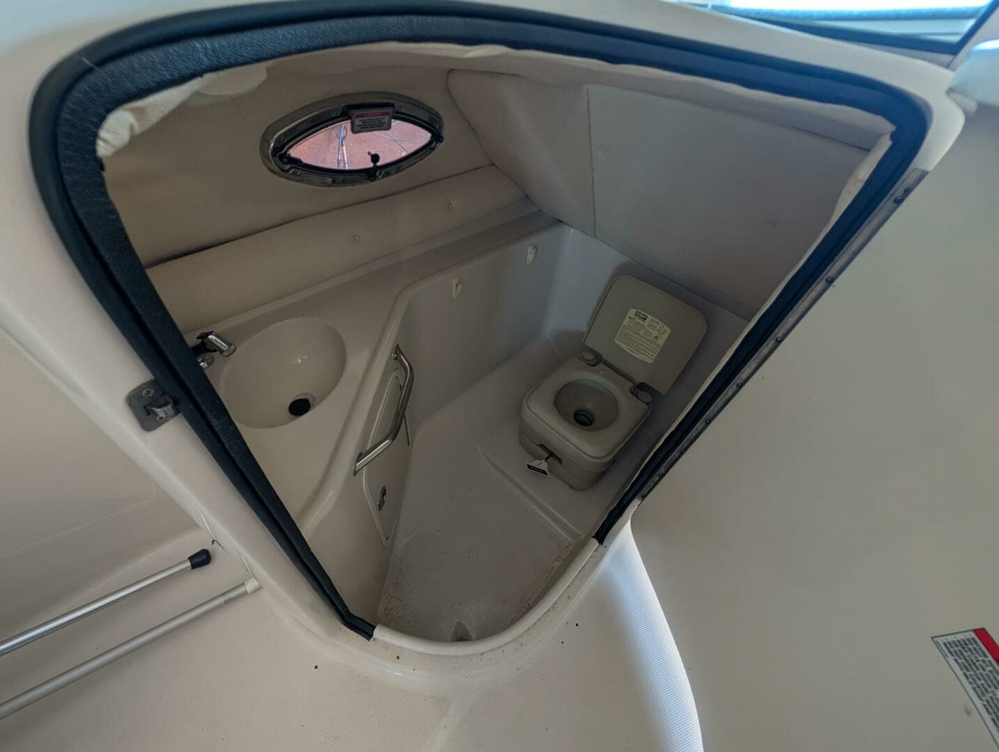 2007 Sea Ray 240 Sundeck 24