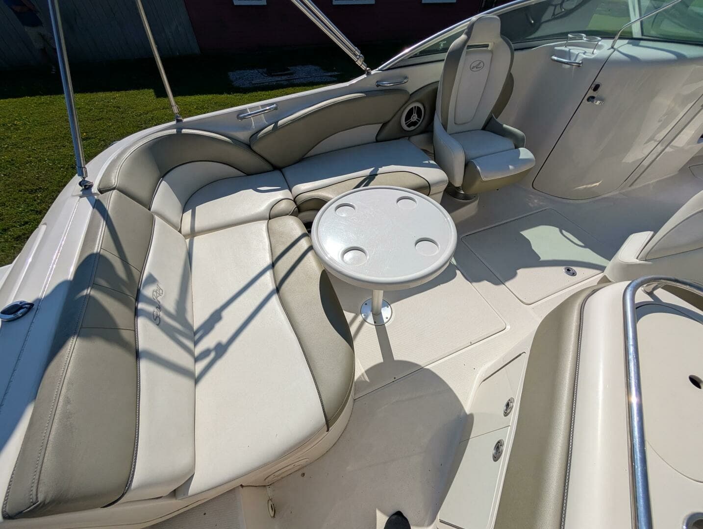 2007 Sea Ray 240 Sundeck 24