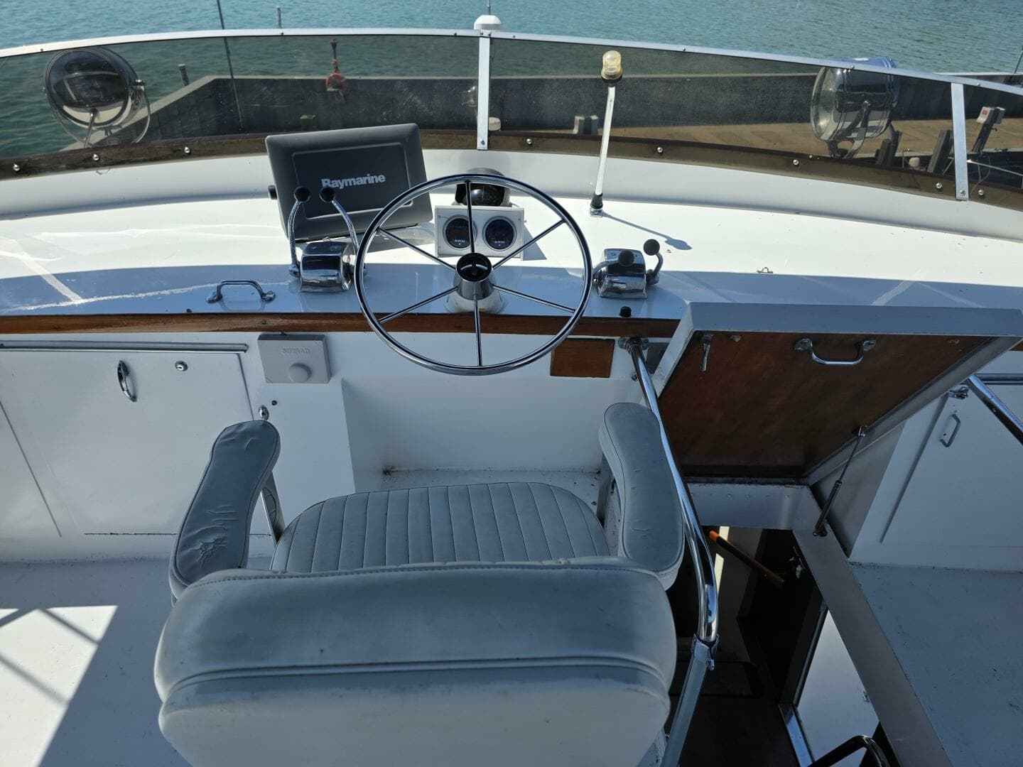1976 Chris-Craft Roamer 60 60
