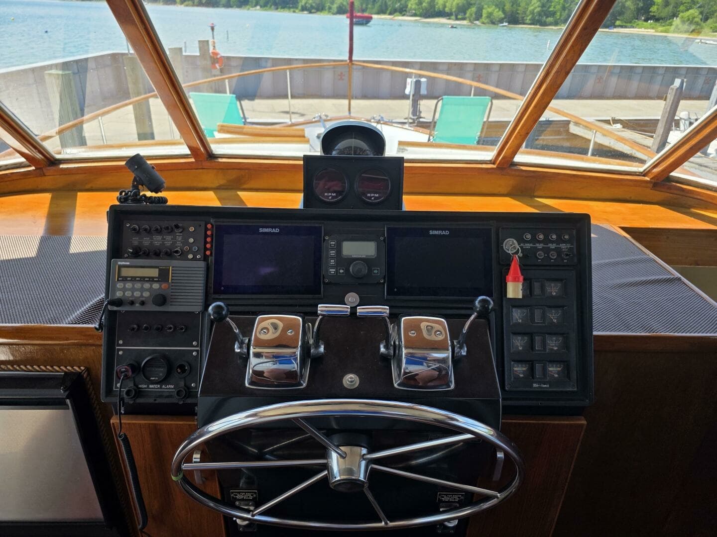 1976 Chris-Craft Roamer 60 60