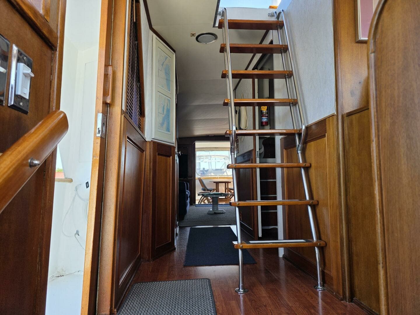 1976 Chris-Craft Roamer 60 60