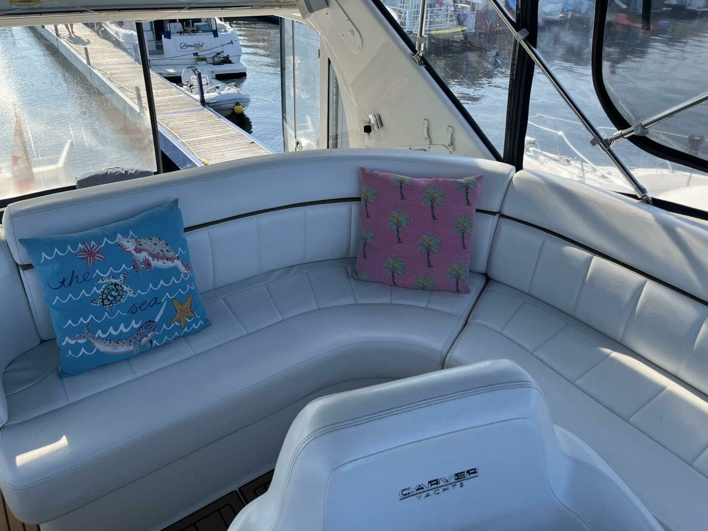 2003 Carver 444 Cockpit Motor Yacht 44