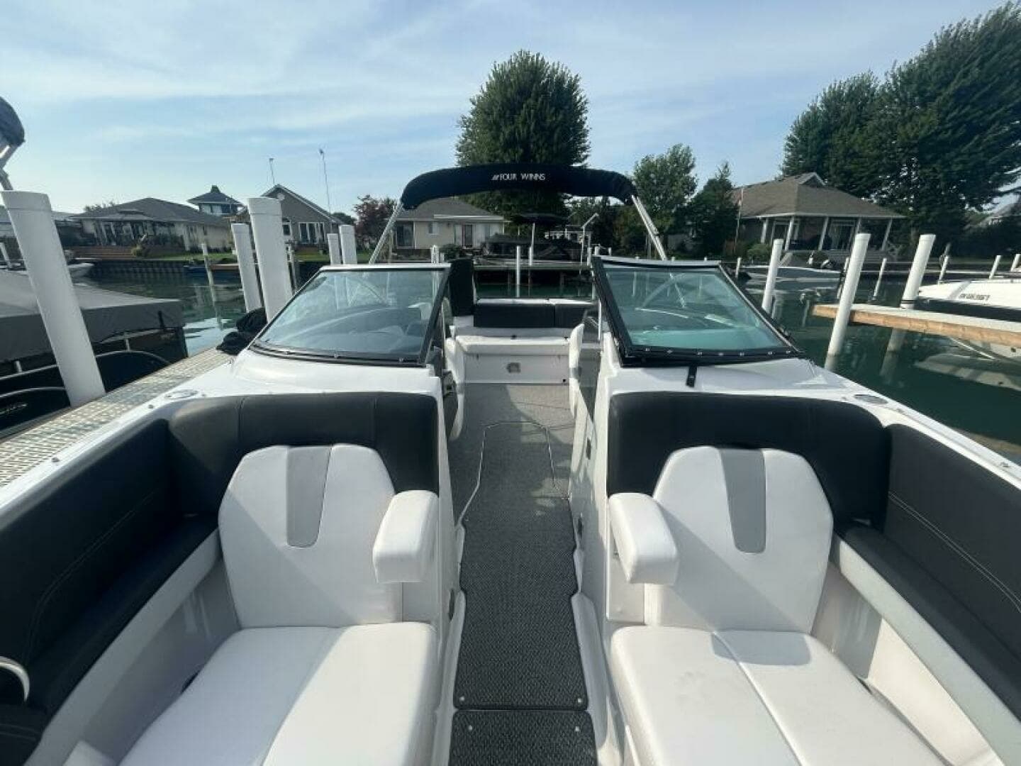 2013 Four Winns H260 26
