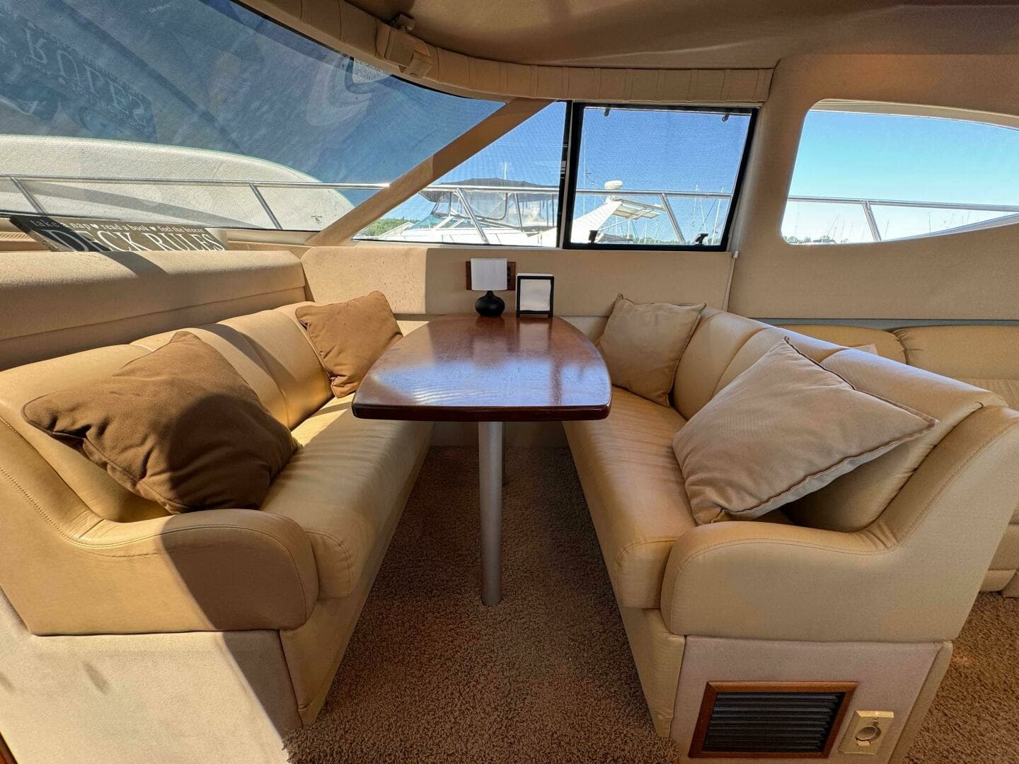 2002 Cruisers Yachts 4450 Express Motor Yacht 45
