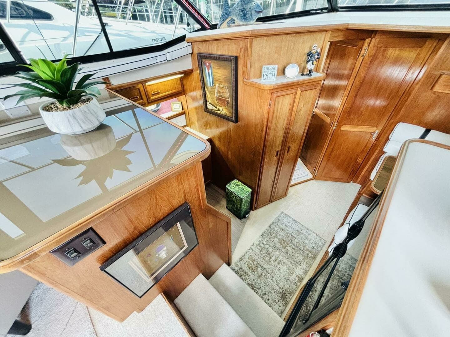 1988 Carver 3807 AFT CABIN 38