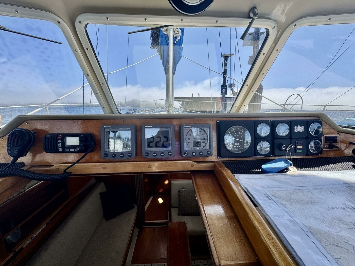 1984 LM 30 30
