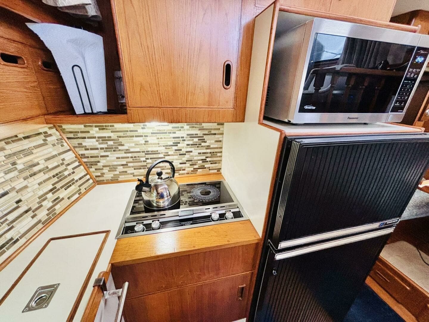 1987 President 35 AFT CABIN 35