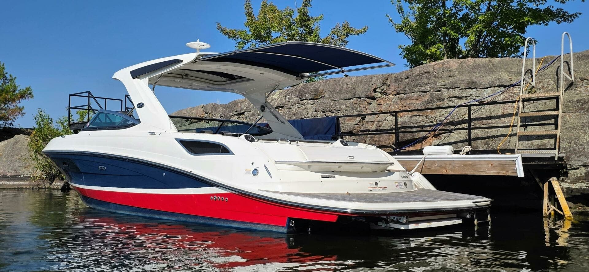 2019 Sea Ray 350 SLX 35