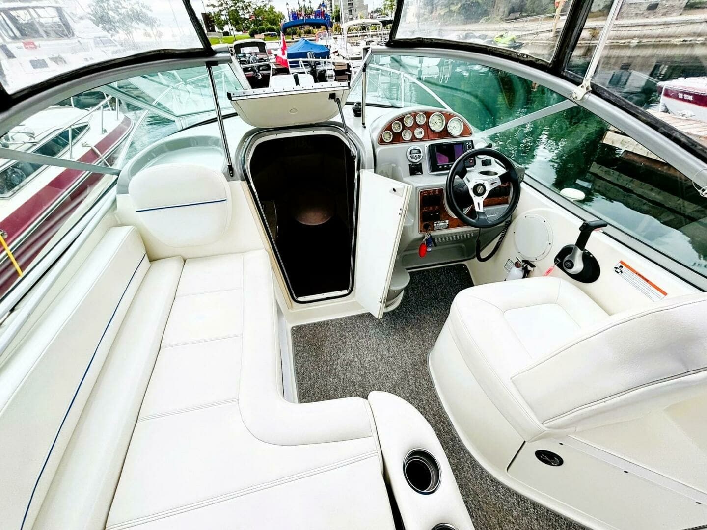 2008 Bayliner 245 SB 24