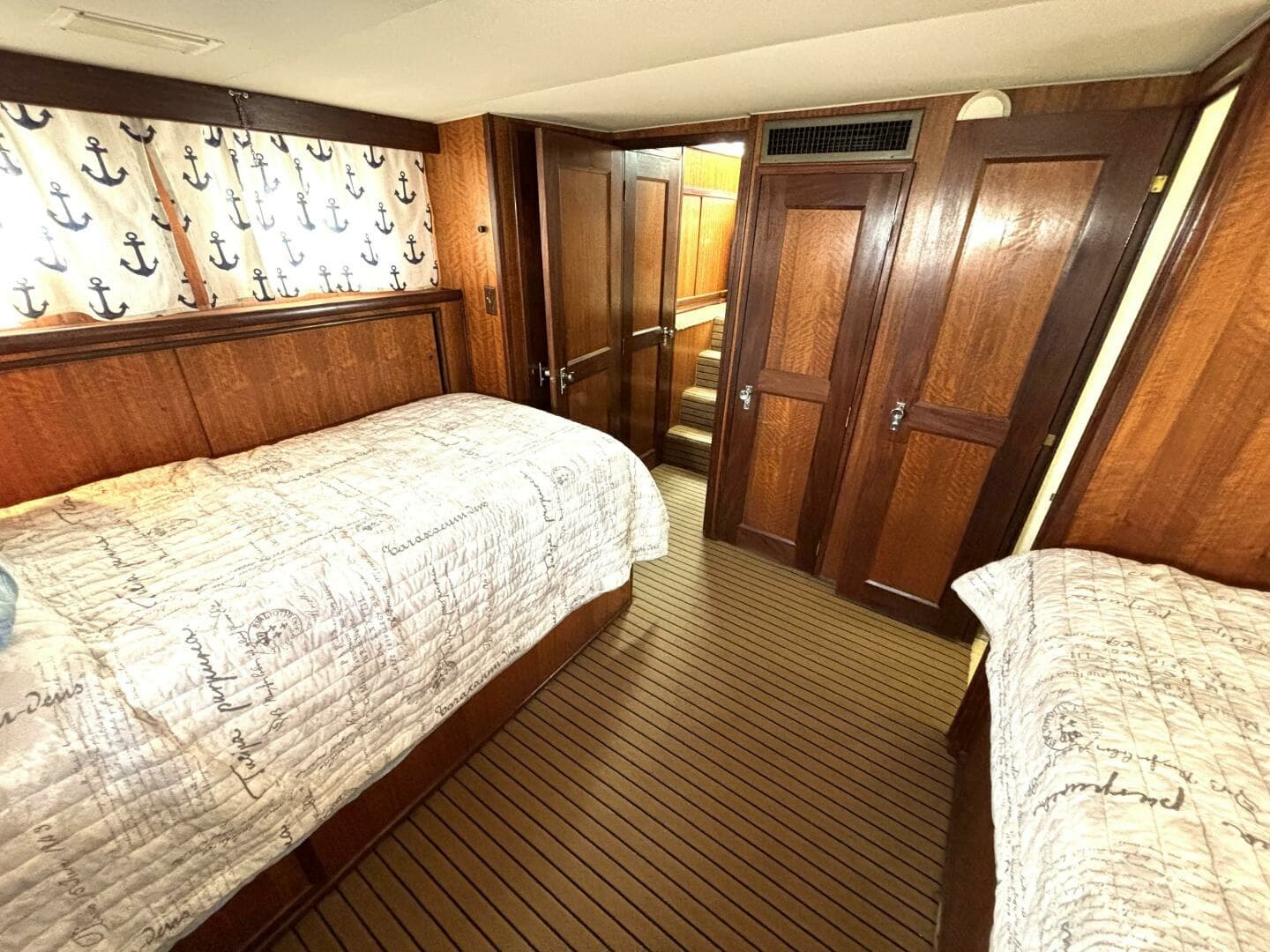 1972 Hatteras 43DC 43