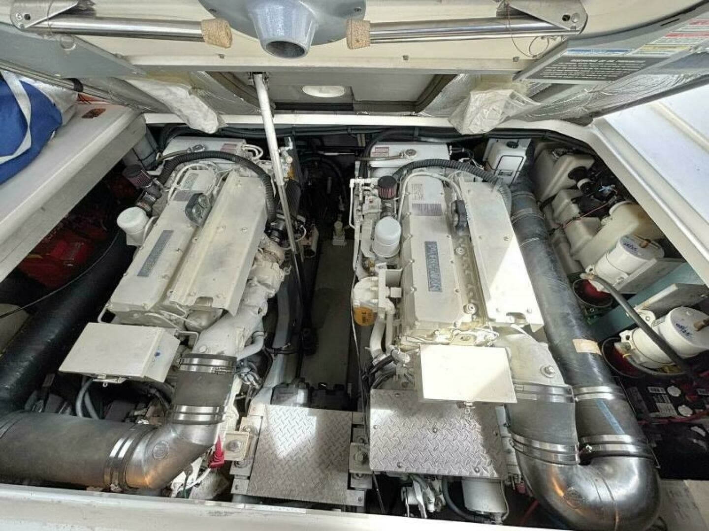 2000 Sea Ray 410 SUNDANCER 41