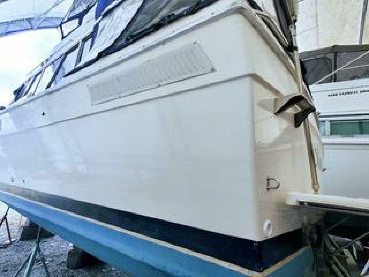 1986 Bayliner 3270 32