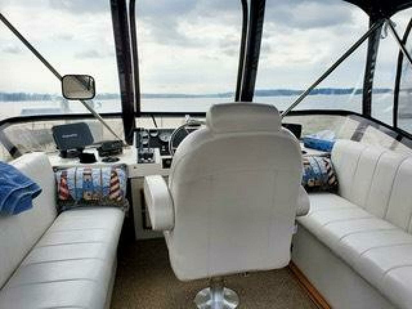 1986 Bayliner 3270 32