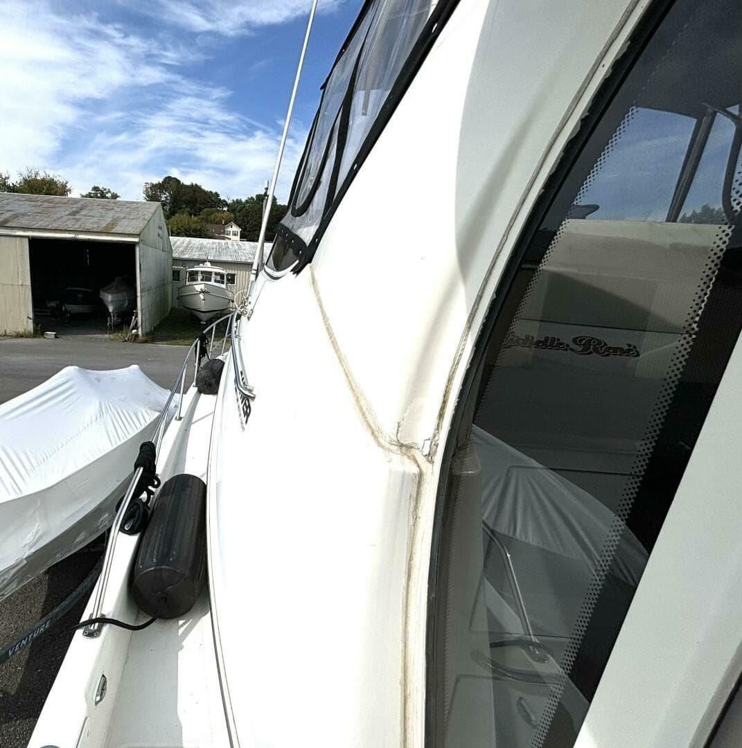 2003 Carver 396 Motor Yacht 39