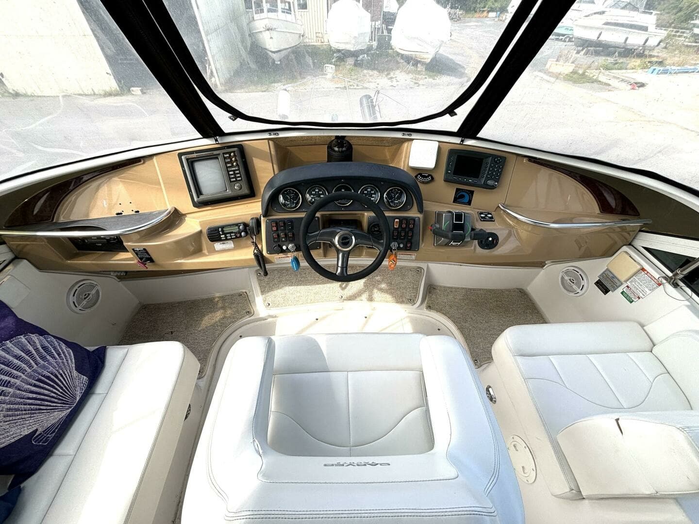 2003 Carver 396 Motor Yacht 39