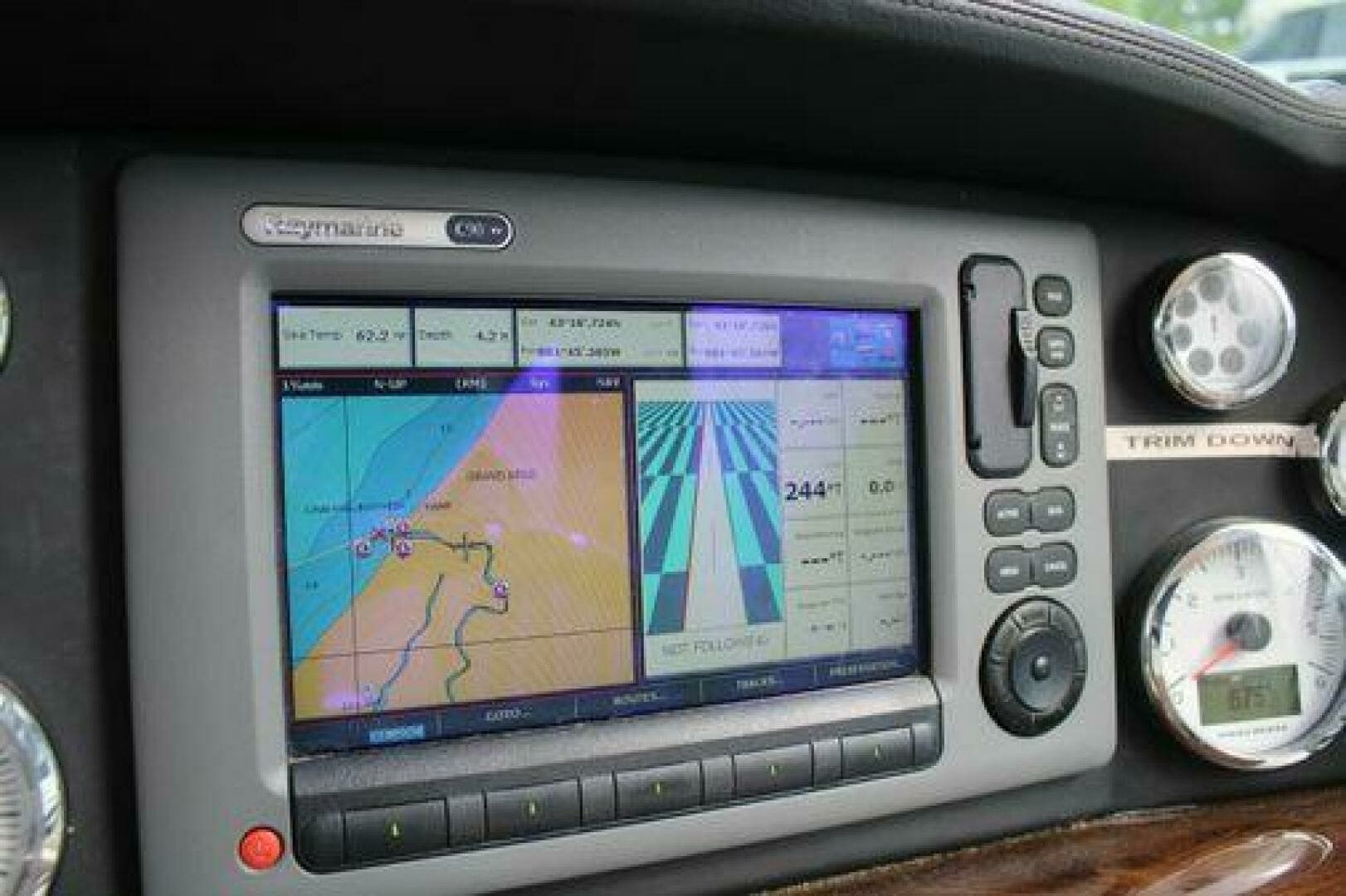 2011 Four Winns V335 33