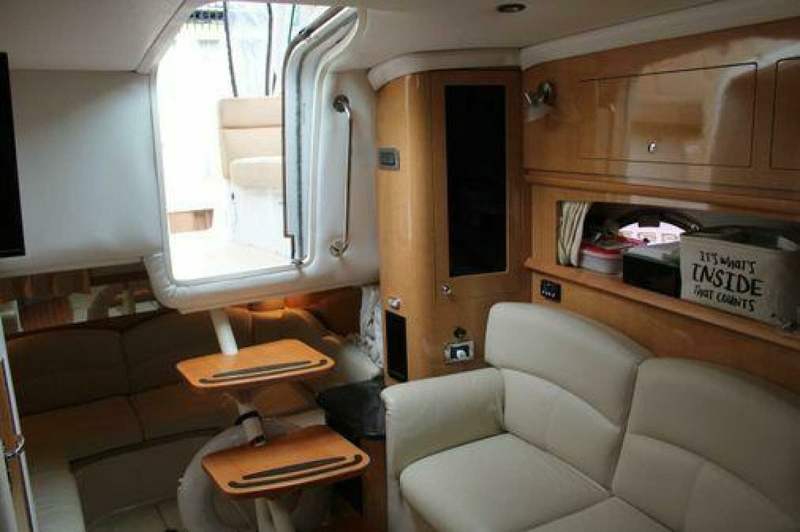 2011 Four Winns V335 33