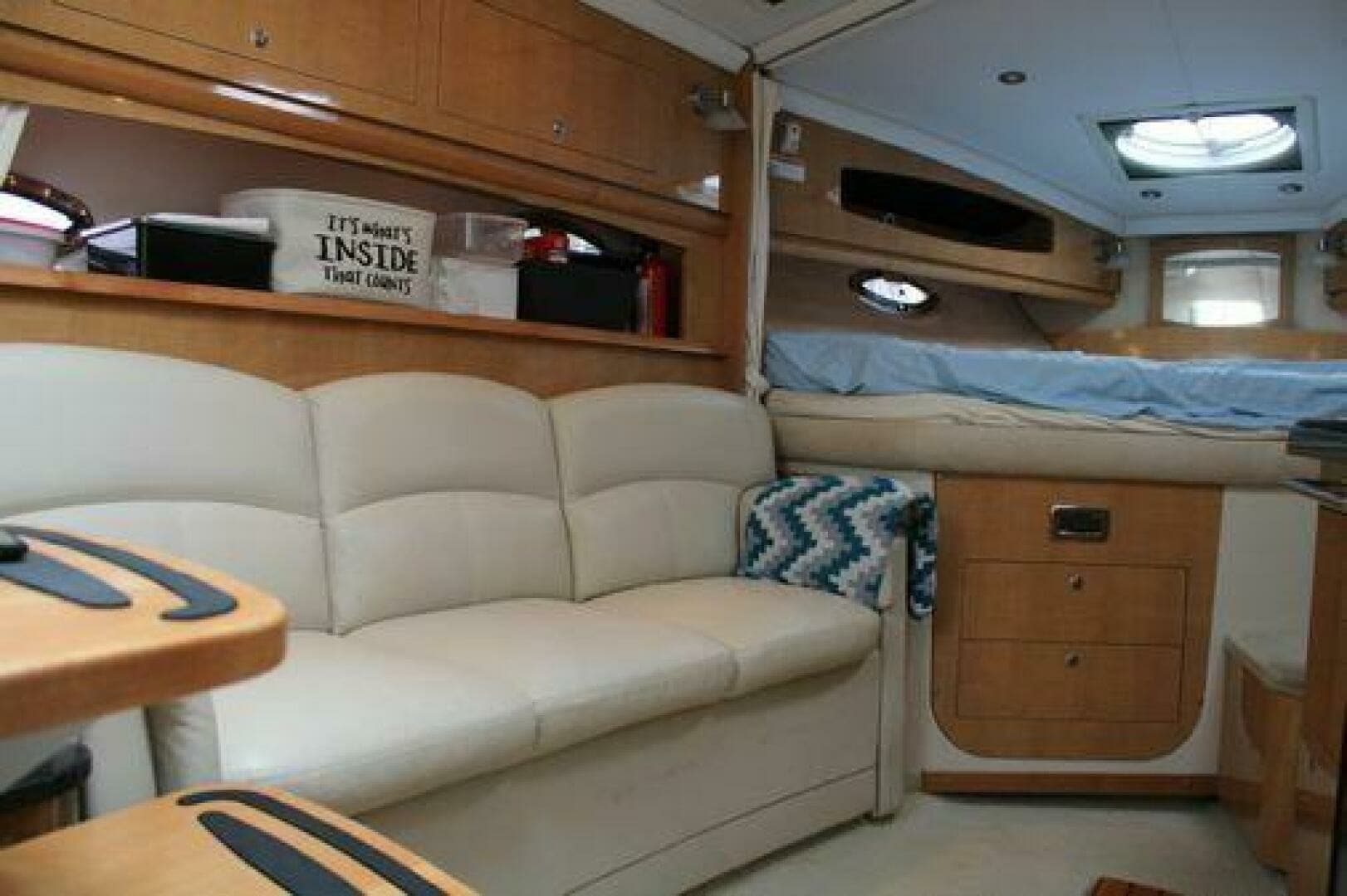 2011 Four Winns V335 33