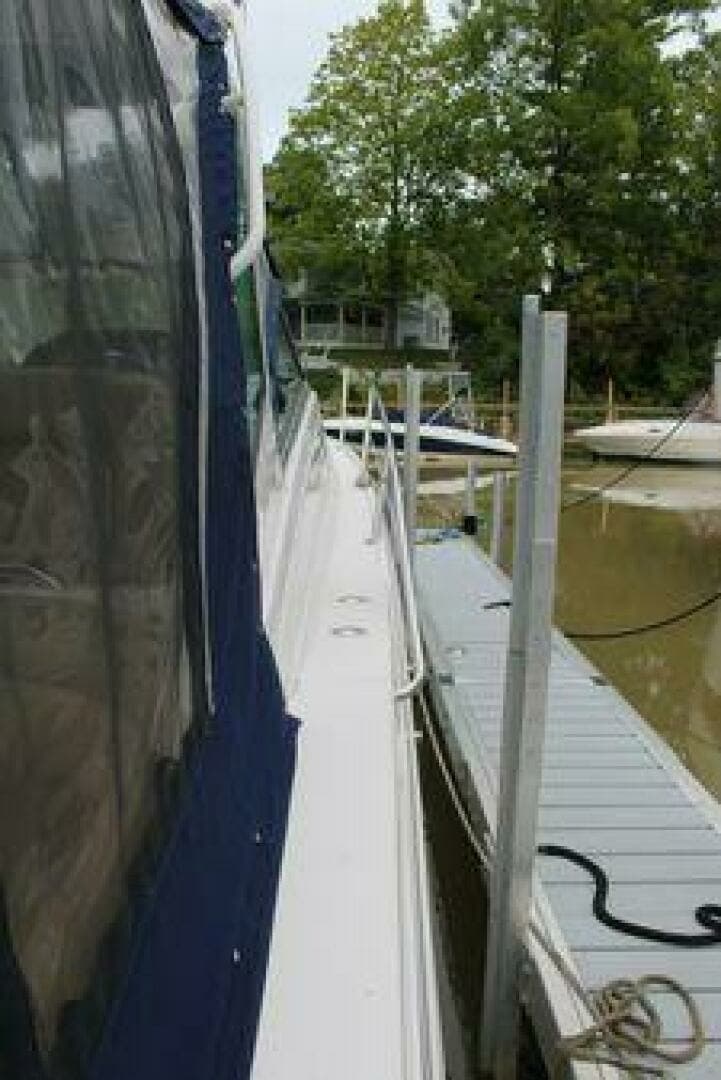 2011 Four Winns V335 33