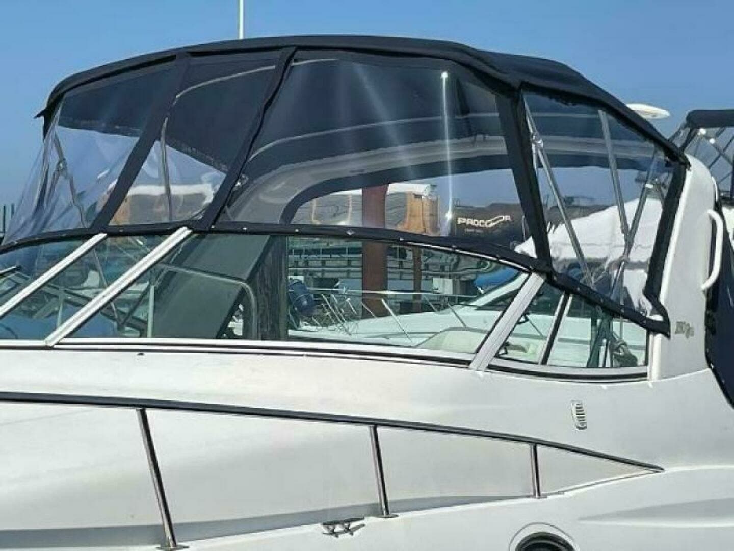 2004 Cruisers Yachts 280 CXI 28