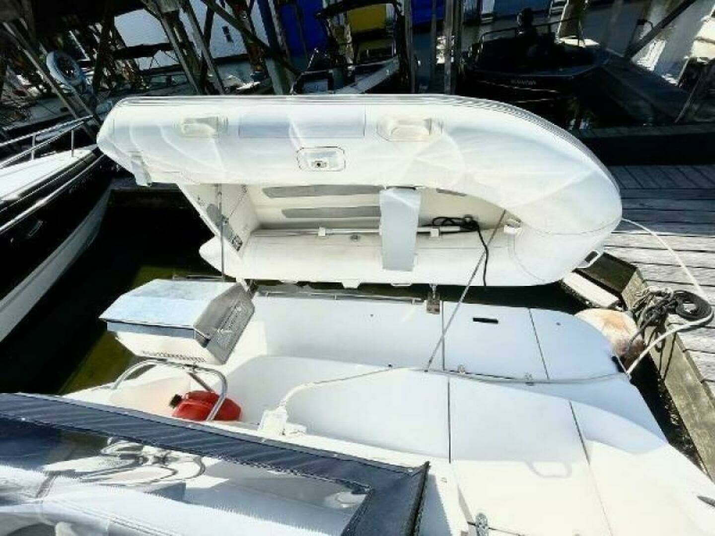 2004 Cruisers Yachts 280 CXI 28