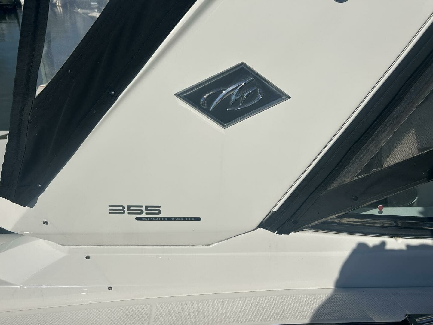 2015 Monterey 355 Sport Yacht 35