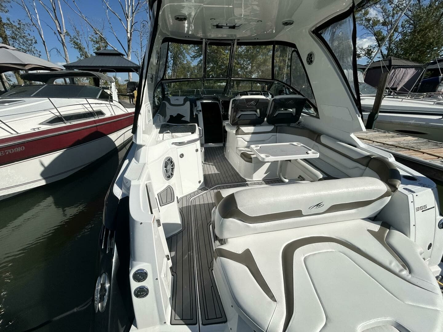 2015 Monterey 355 Sport Yacht 35