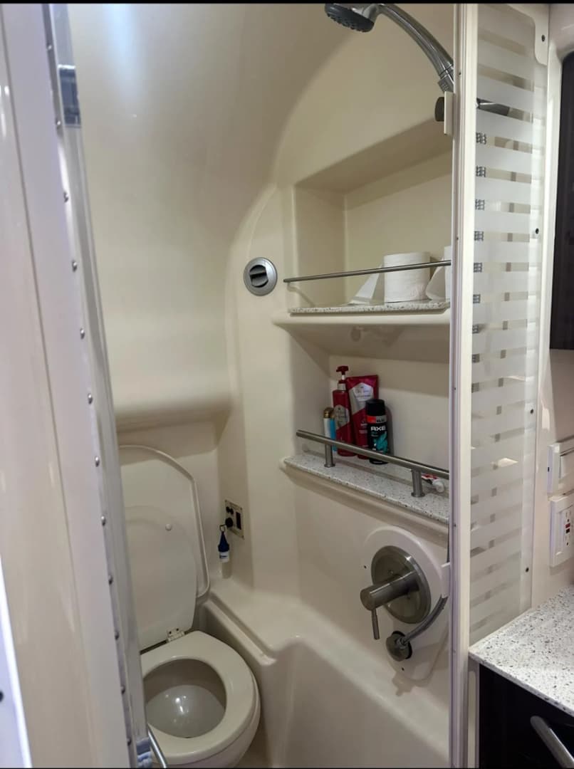 2016 Sea Ray 370 Sundancer