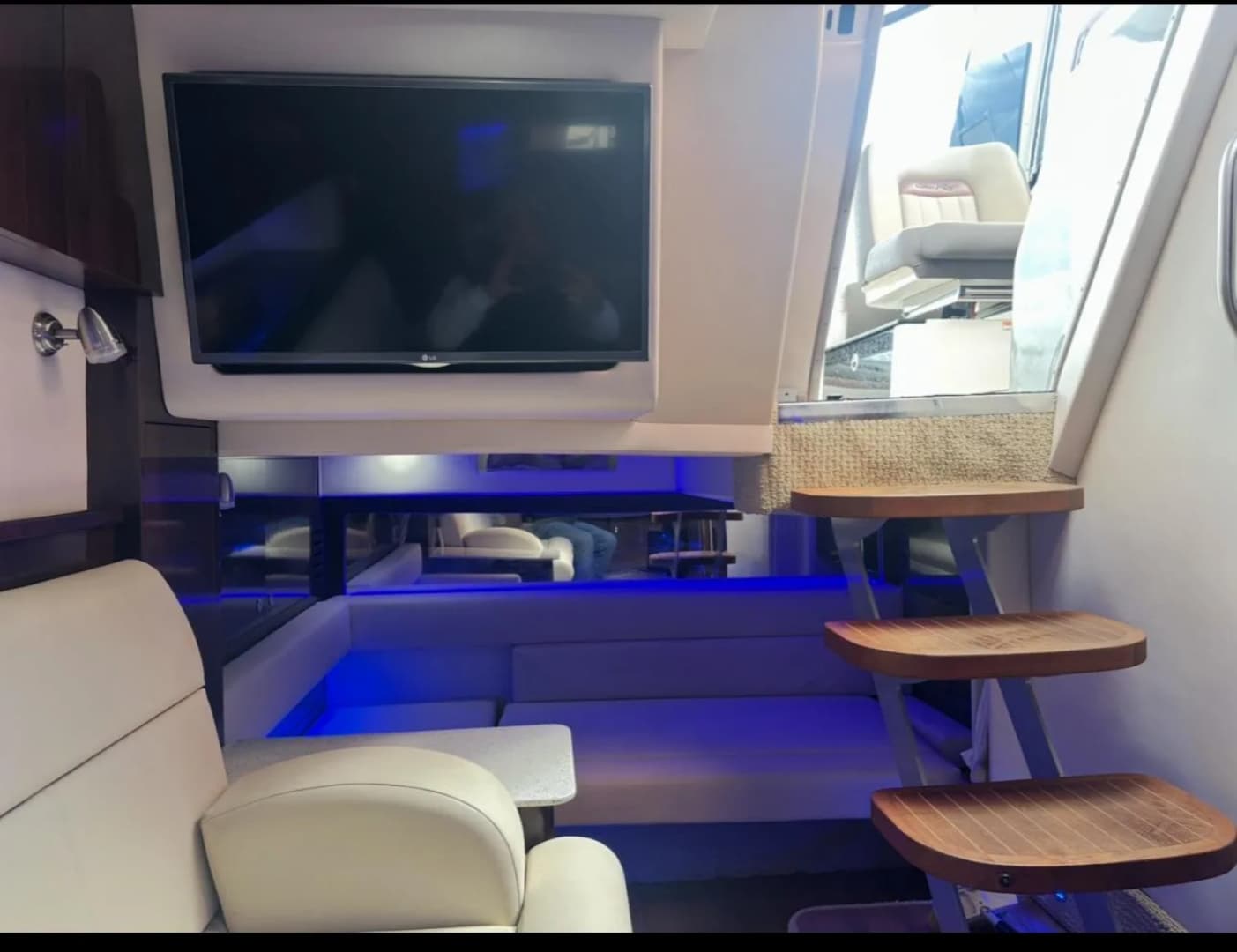 2016 Sea Ray 370 Sundancer