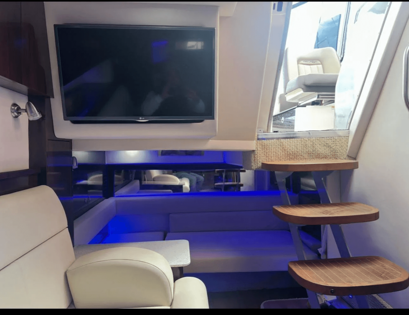 2016 Sea Ray 370 Sundancer