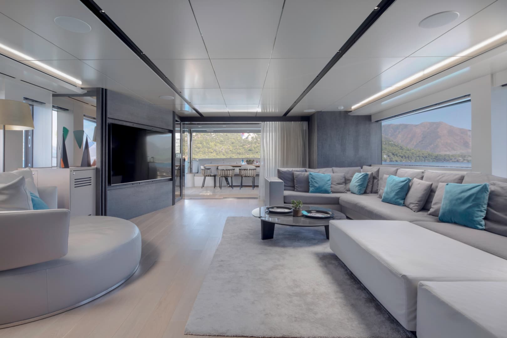 2019 Numarine 32XP