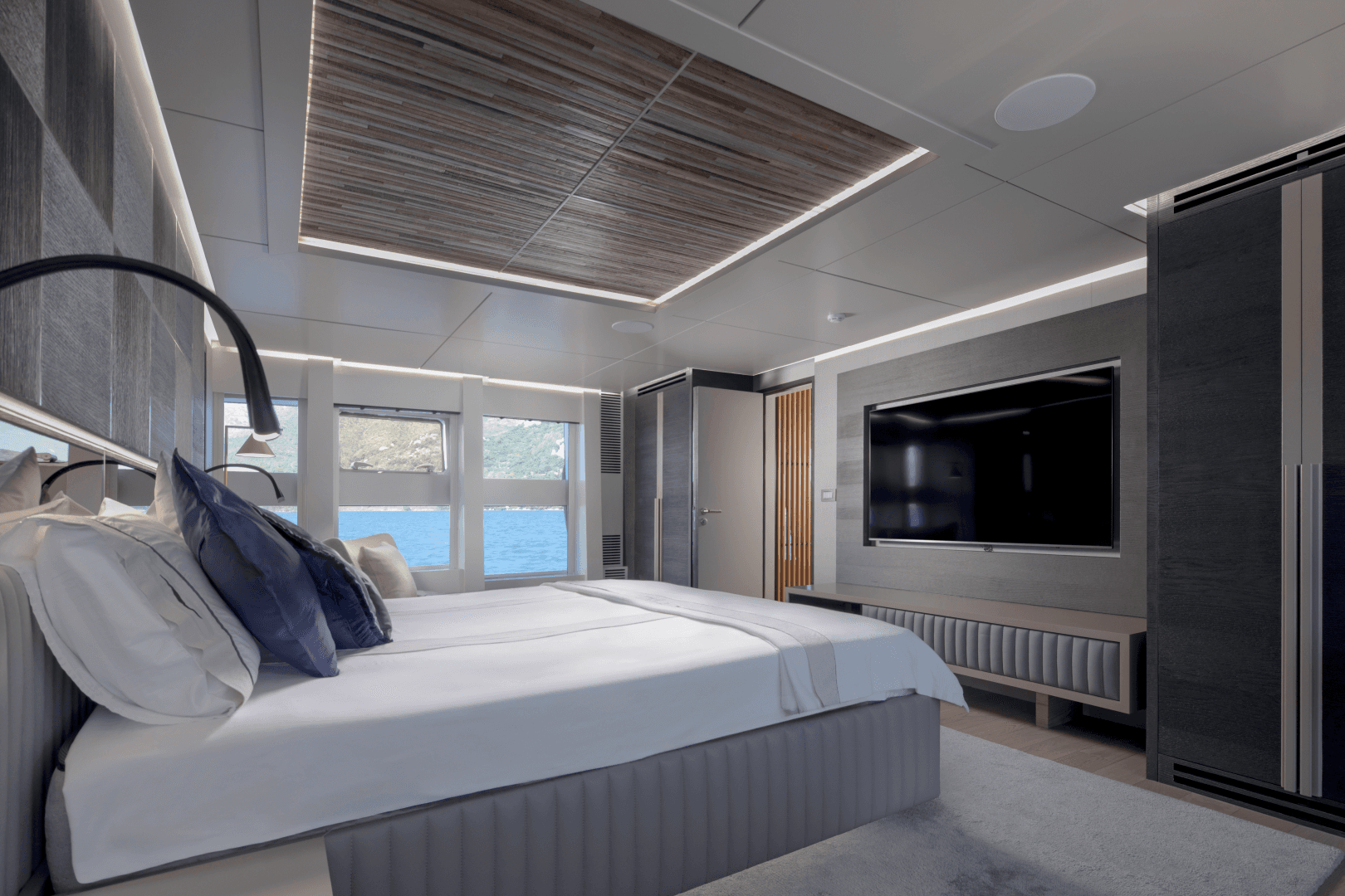 2019 Numarine 32XP